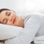 So schläft der Mensch - die Details über den gesunden Schlaf und über die Traumphasen