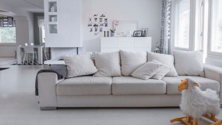 Was ist der Unterschied zwischen Sofa und Couch?